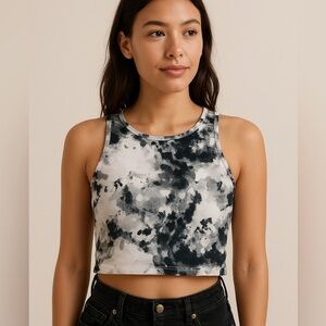 Balance Collection Monochrome Abstract Cropped Tank Top